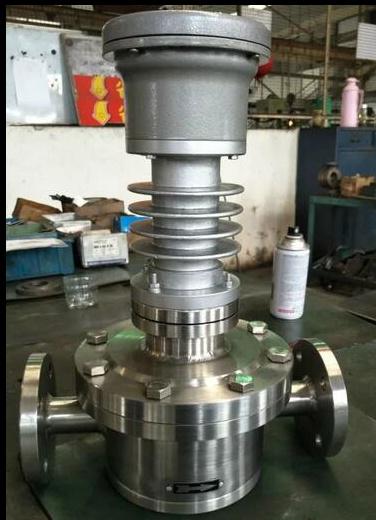 Oval gear flow meter