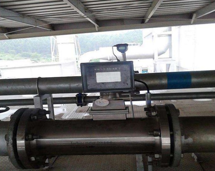 Gas turbine flow meter