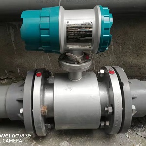 Đồng hồ đo lưu lượng từ dùng trong cấp thoát nước và xử lý nước