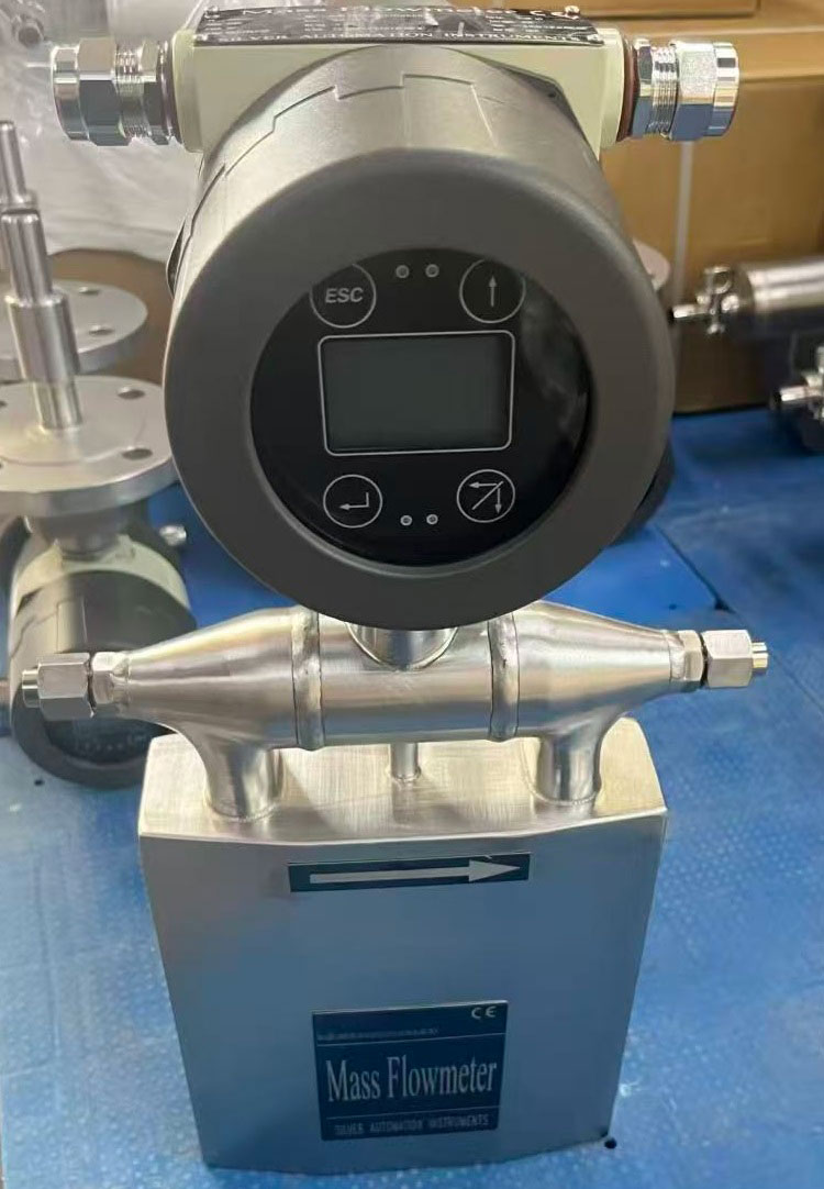 DN10 Coriolis mass flow meter for metering refrigerant R454B