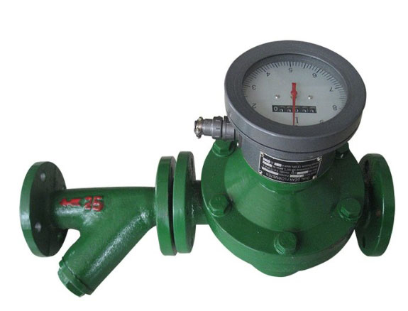 Strainer for oval gear flow meter