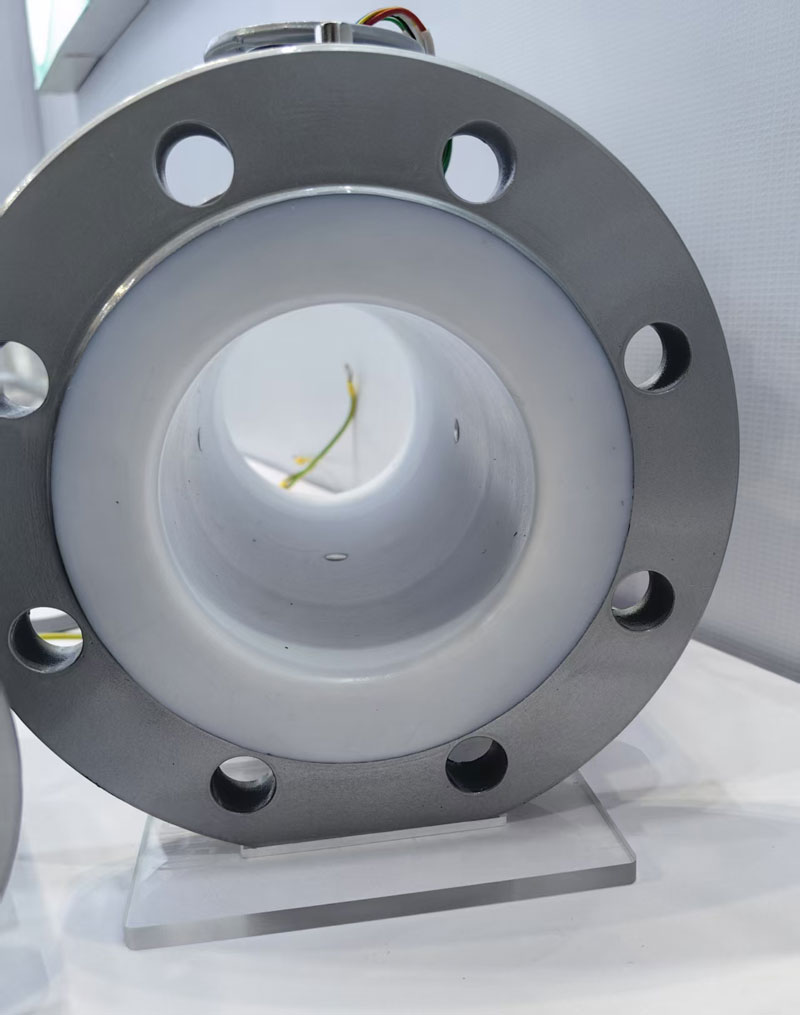 Full bore flow sensor of magmeter