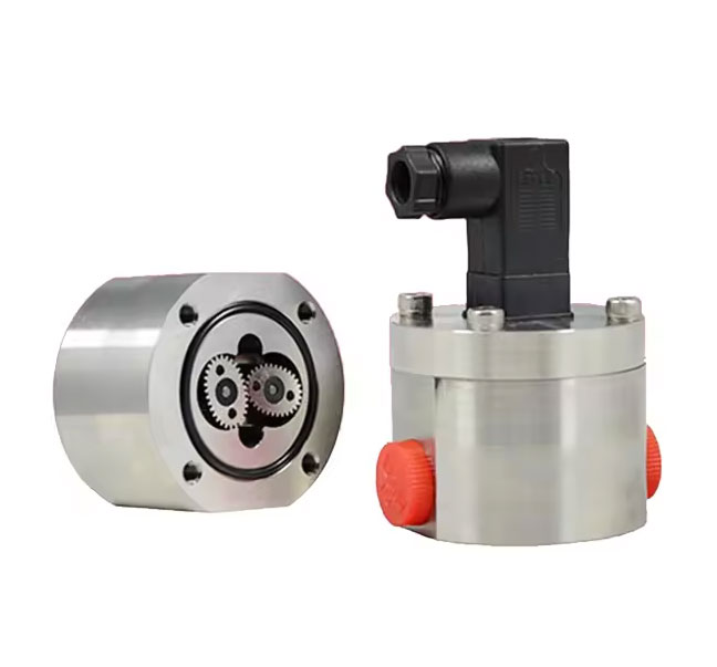 Oval gear flow meter for urea flow measurement